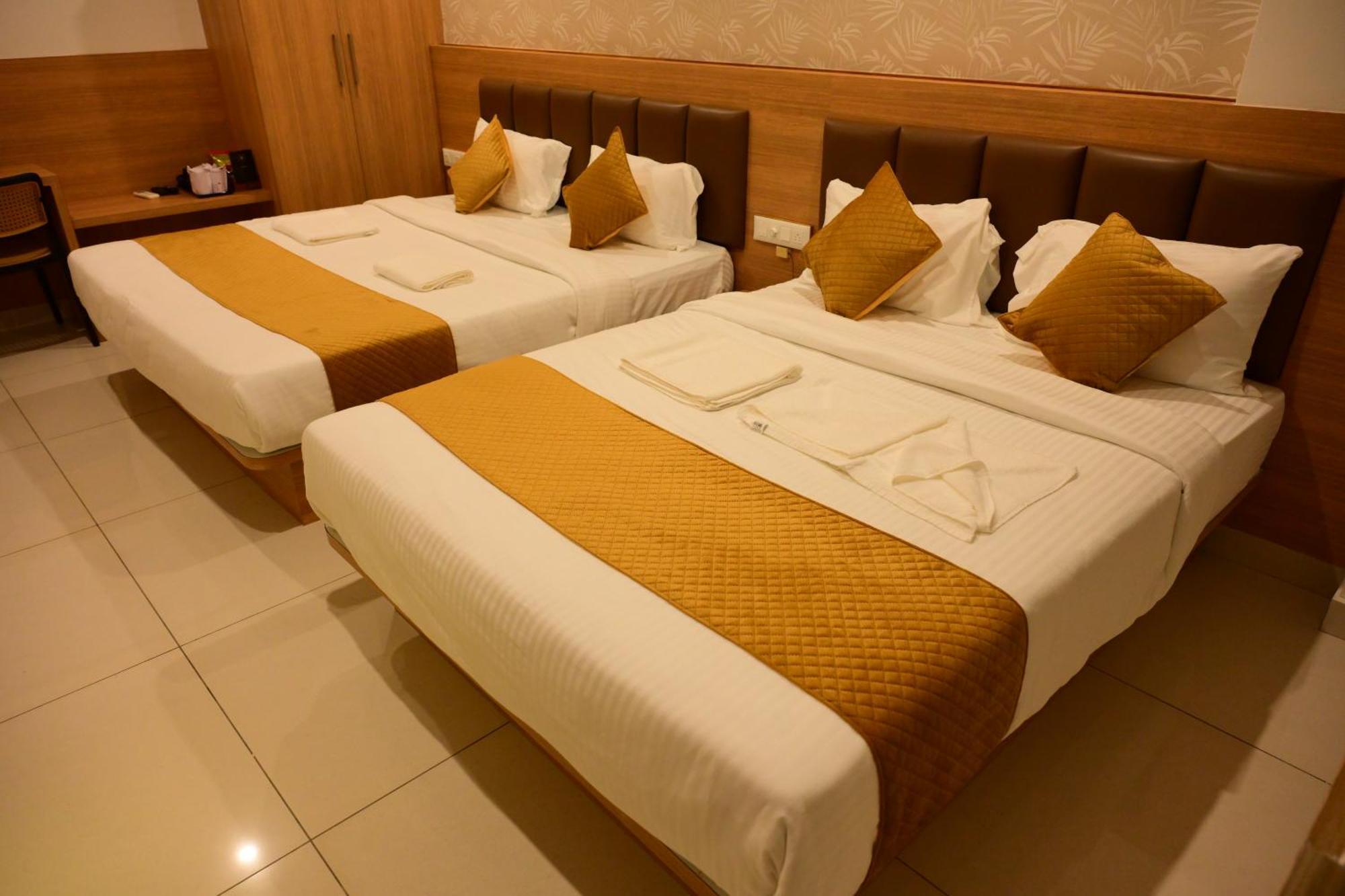 Bimba Hotels Мисор Екстериор снимка